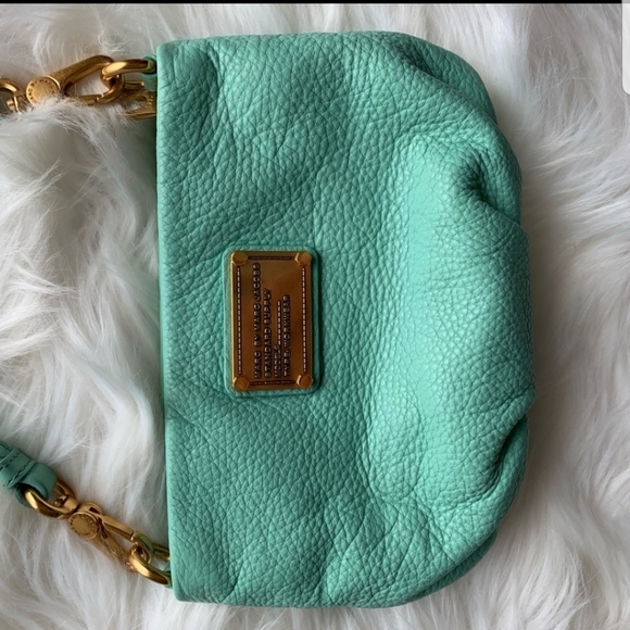 MARC BY MARC JACOB'S PEBBLED CROSSBODY - Picture 2 of 7